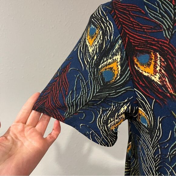 LuLaRoe Carly feather print Casual hi-low Midi dress size XS - Picture 3 of 11